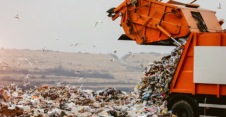 La gestión de residuos tensiona a los ayuntamientos: crecen los costes y el  modelo muestra límites  Un  documento  de la Fundación Fórum Ambiental advierte de que la  recogida separada no es suficiente y plantea redistribuir  responsabilidades  Barcelona