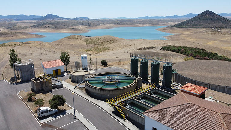 A licitación el servicio de abastecimiento de agua en Badajoz para 140.000 personas por 17,2 millones de euros al año