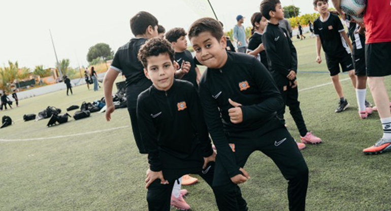 Sprinter impulsa en Valencia una pista deportiva sostenible con materiales reciclados y enfoque social