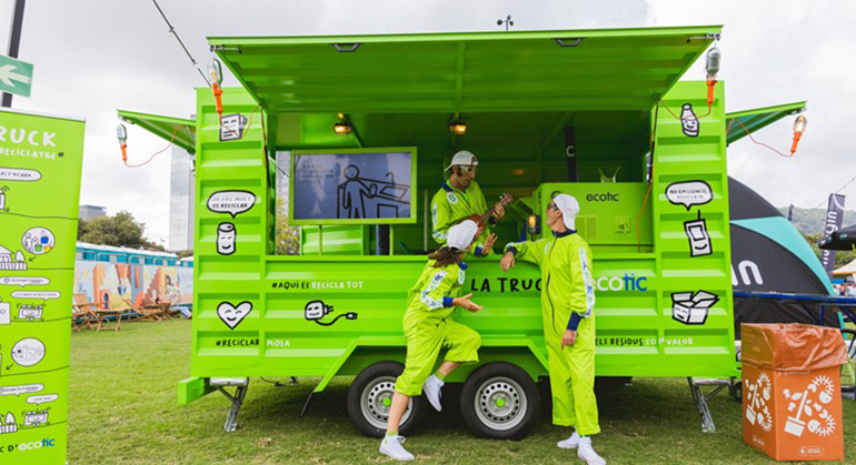 ECOTIC se estrena en el CSIO del Real Club de Polo de Barcelona con su EcoTruck y continúa su misión educativa en el Torneo de Hockey